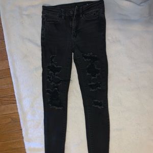 Black skinny jeans from American eagle. Size 0.